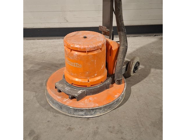 Vloerschuurmachine roterend - 230v numatic, hfm 1515, bouwjaar 2016 - afbeelding 4 van  10