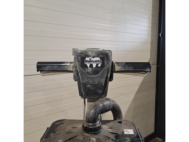 Vloerschuurmachine roterend - 230v numatic, hfm 1515, bouwjaar 2016 - afbeelding 7 van  10