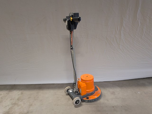 Vloerschuurmachine roterend 230v numatic, hfm 1515, bouwjaar 2015 - afbeelding 3 van  9