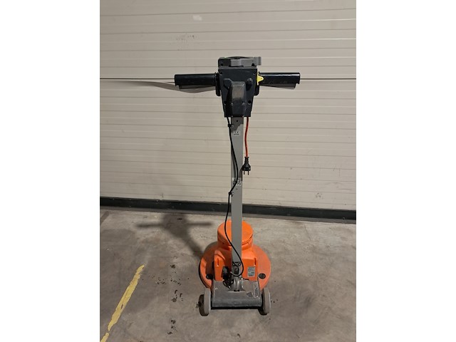 Vloerschuurmachine roterend 230v numatic, hfm 1515, bouwjaar 2020 - afbeelding 4 van  6