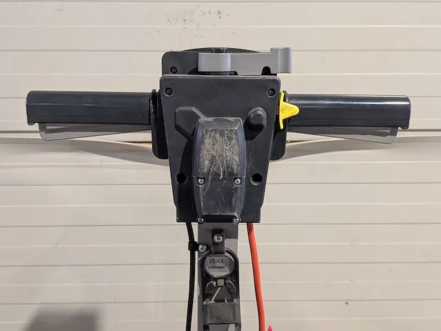 Vloerschuurmachine roterend met stofzuiger 230v, numatic, hfm 1515, 2024 - afbeelding 7 van  9