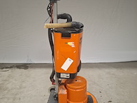 Vloerschuurmachine roterend met stofzuiger 230v numatic, hfm 1515, bouwjaar 2018 - afbeelding 2 van  8