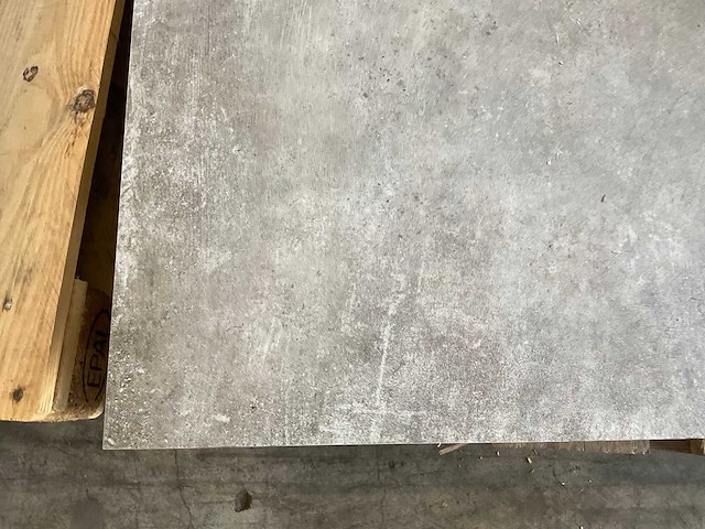 Vloertegel 80x80 cm ca. 5,7 m² - afbeelding 2 van  3