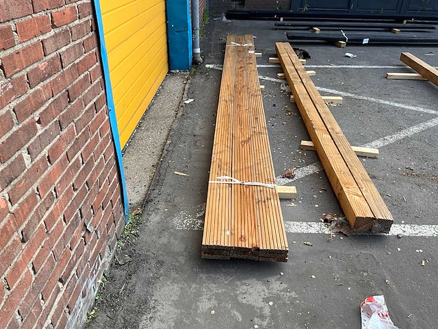 Vlonderplank douglas 5000x135x25 mm (9x) - afbeelding 1 van  4