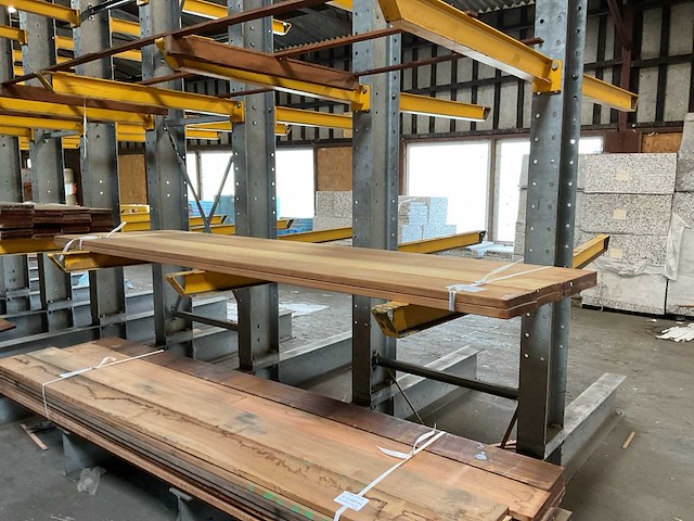 Vlonderplanken hardhout 28x190x2750 mm (8x) - afbeelding 1 van  4