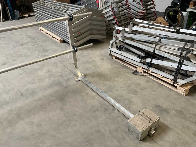 Vlutters tools & safety dakrand val beveiligen klasse a platdak (circa 90mtr) - afbeelding 2 van  6