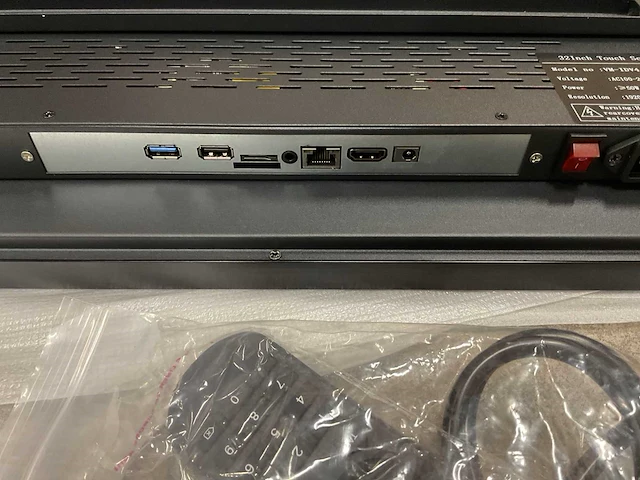 Vm-idv4 32” touchscreen display - afbeelding 5 van  6