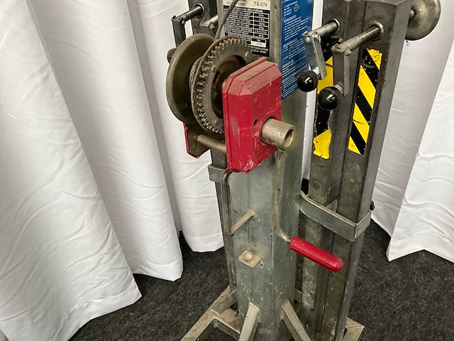 Vmb te-074 stand winch (2x) - afbeelding 6 van  10
