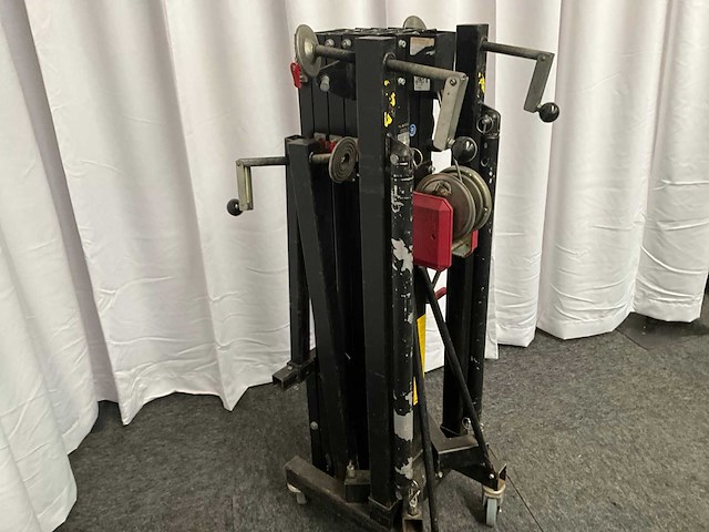 Vmb tla-300 towerlift (2x) - afbeelding 8 van  10