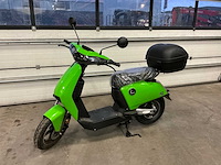 Vmoto - cux - e-scooter - afbeelding 1 van  14