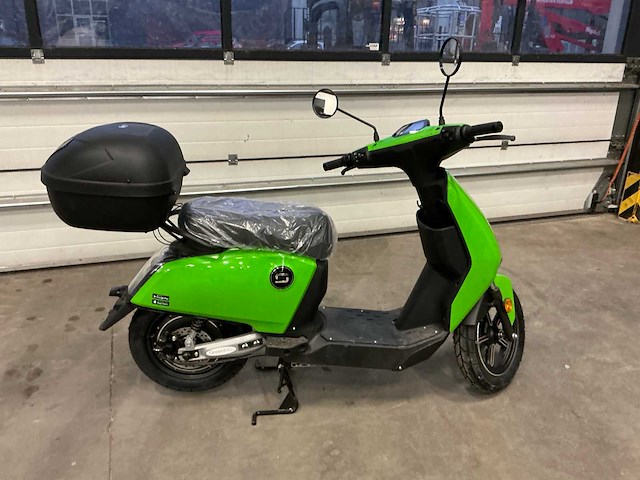 Vmoto - cux - e-scooter - afbeelding 10 van  14
