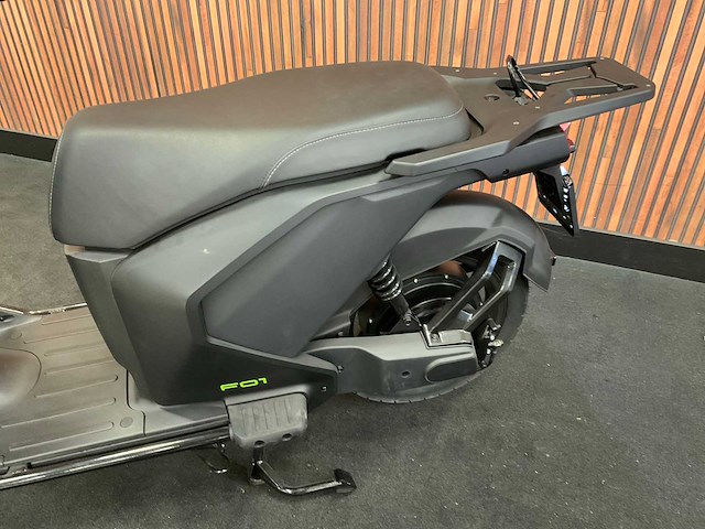 Vmoto soco f01 e-scooter - afbeelding 3 van  29