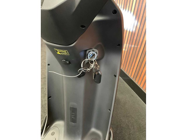 Vmoto soco f01 e-scooter - afbeelding 15 van  29