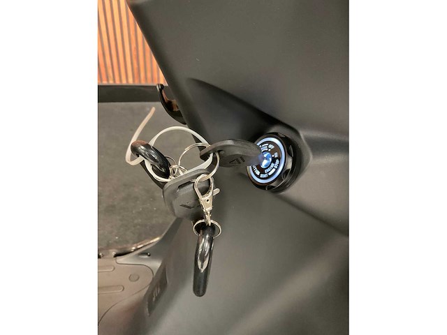 Vmoto soco f01 e-scooter - afbeelding 20 van  29