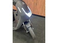 Vmoto soco f01 e-scooter - afbeelding 21 van  29