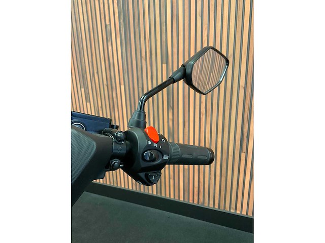 Vmoto soco f01 e-scooter - afbeelding 29 van  29