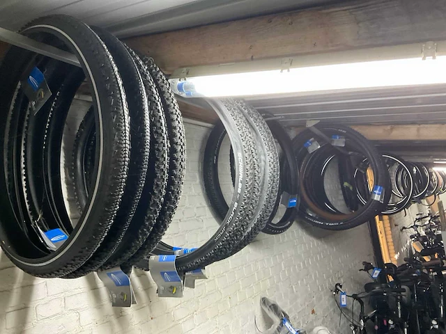 Vnl schwalbe fietsband (72x) - afbeelding 1 van  10