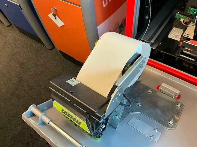 Vodafone prepaid zelfservice kiosk - afbeelding 7 van  7
