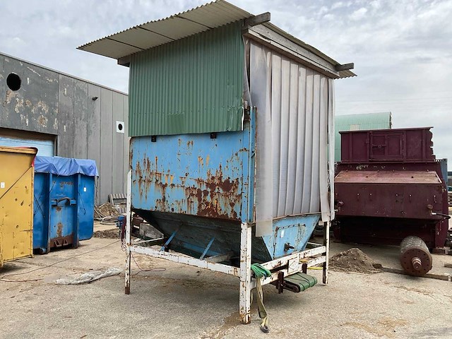 Voederbunker - afbeelding 1 van  5