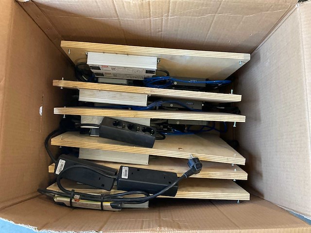 Voeding en dmx bord (6x) - afbeelding 2 van  3