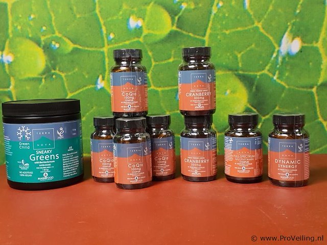 Voedingssupplementen, diverse soorten o.a. sneaky greens, coq10 & cranberry - afbeelding 1 van  21