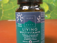 Voedingssupplementpot sneaky greens with berries & more & living multivitamin - afbeelding 4 van  15