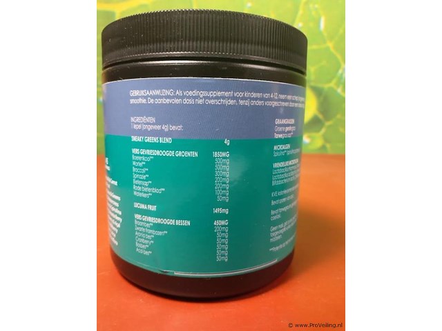 Voedingssupplementpot sneaky greens with berries & more & living multivitamin - afbeelding 10 van  15