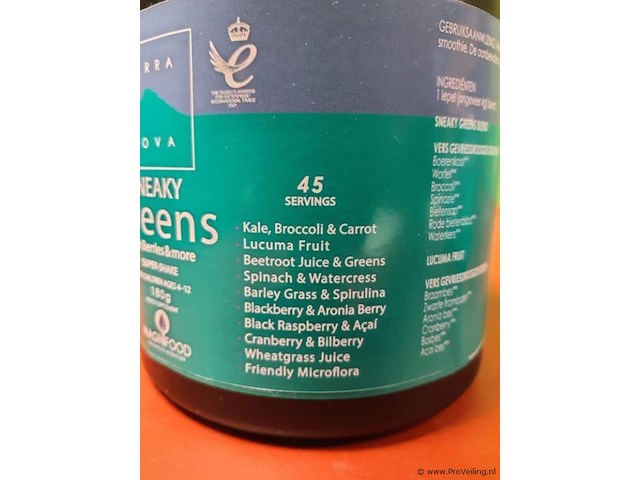 Voedingssupplementpot sneaky greens with berries & more & living multivitamin - afbeelding 13 van  15