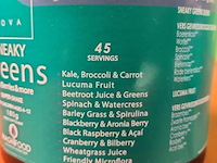 Voedingssupplementpot sneaky greens with berries & more & living multivitamin - afbeelding 13 van  15