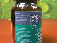 Voedingssupplementpot sneaky greens with berries & more & living multivitamin - afbeelding 15 van  15