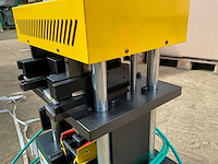 Voemme p-20-v rc system aluminium profiel ponsmachine met transportkist - afbeelding 4 van  18