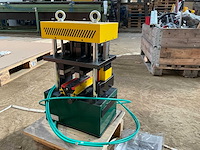 Voemme p-20-v rc system aluminium profiel ponsmachine met transportkist - afbeelding 1 van  18