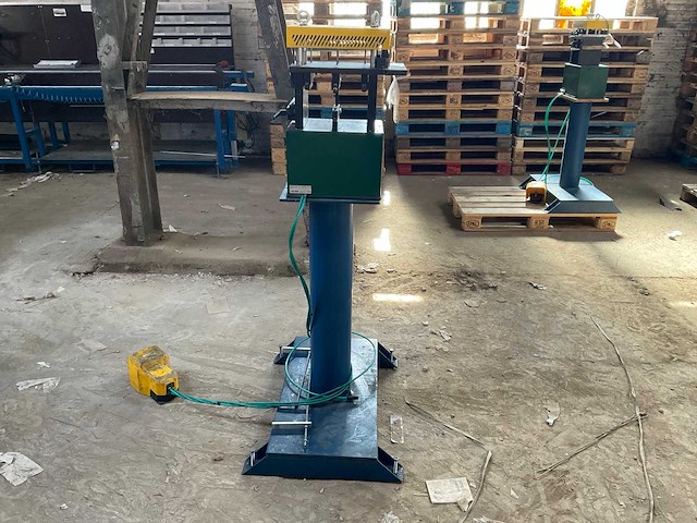 Voemme t1k-700-00 aluminium profiel ponsmachine - afbeelding 3 van  7