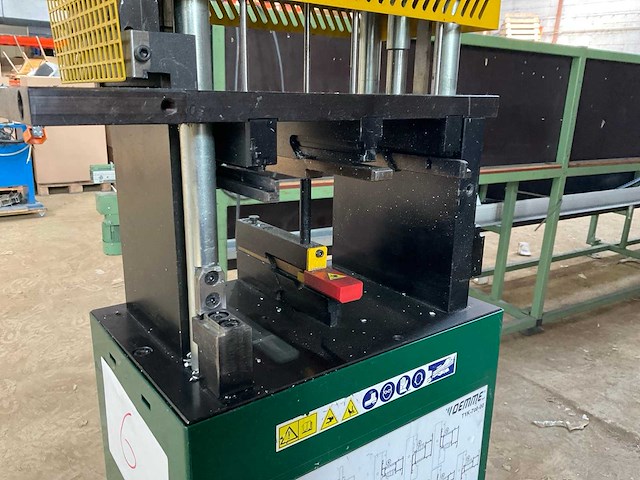 Voemme t1k-700-00 aluminium profiel ponsmachine - afbeelding 18 van  19