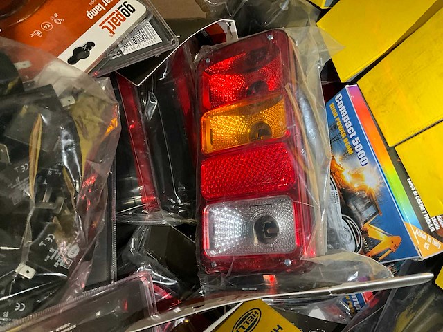 Voertuig elektra en verlichting - afbeelding 9 van  9