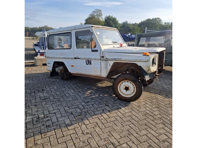 Voertuig, incompleet, mercedes-benz, 290gd - afbeelding 18 van  21