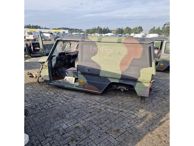 Voertuig, incompleet, mercedes benz, 290gd - afbeelding 2 van  8