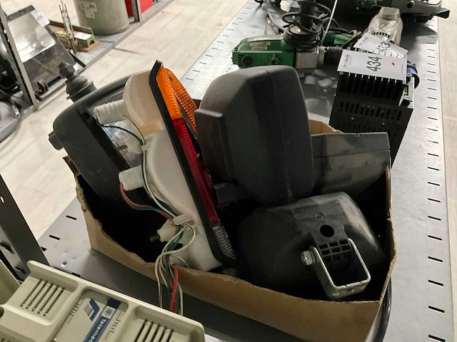 Voertuig verlichting - afbeelding 3 van  3