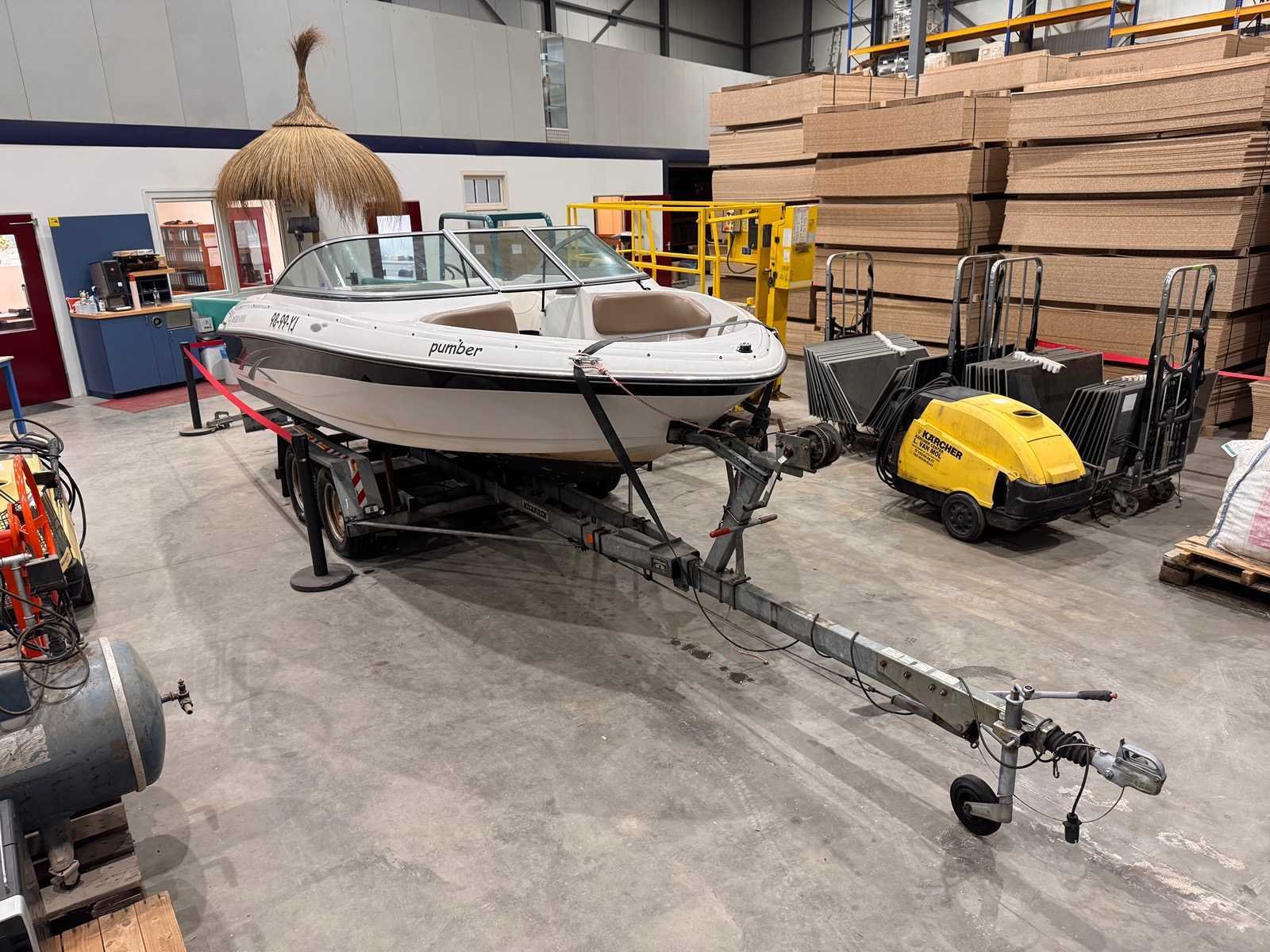 Voertuigen, machines, gereedschappen en diversen