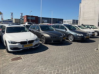 Voertuigen, motoren en heftrucks te drachten