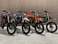 Voertuigen, vaartuigen, quads en crossers
