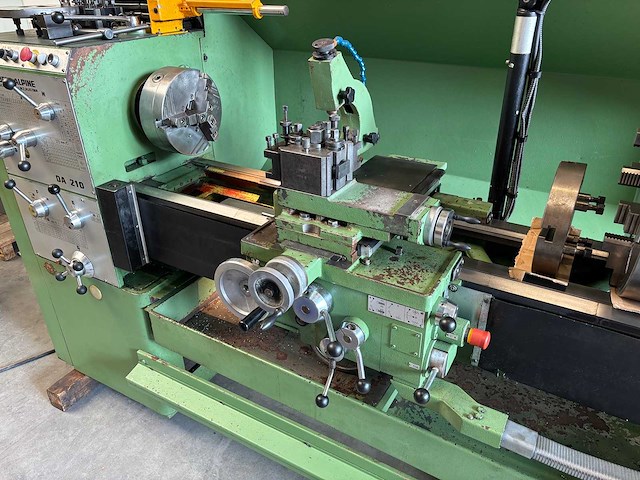 Voest-alpine - da210 - centerdraaibank - afbeelding 15 van  18