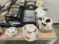 Voetbal benodigdheden - afbeelding 6 van  7