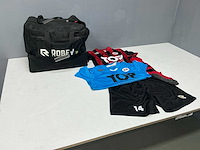 Voetbal kleding - afbeelding 1 van  6