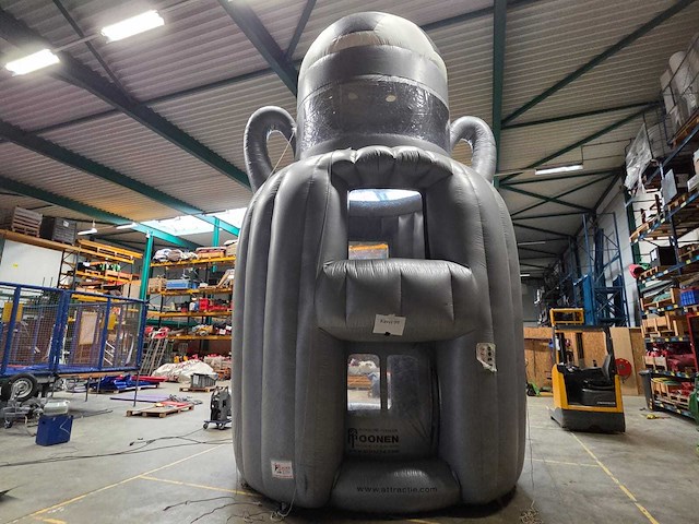 Voetbal uit beker - afbeelding 3 van  7