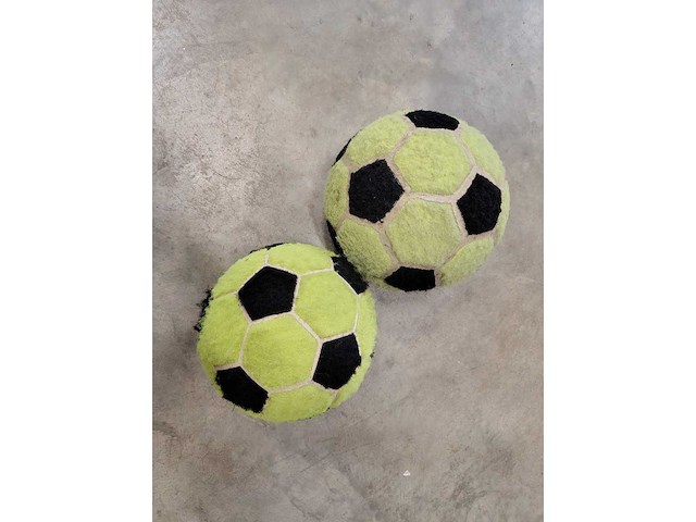 Voetbaldart opblaasbaar inclusief 2 ballen - afbeelding 10 van  11