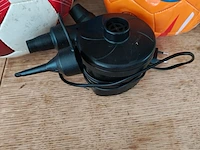Voetballen met ballon pomp - afbeelding 3 van  3