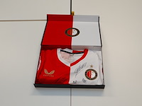 Voetbalshirt feyenoord castore, rood/wit, gesigneerd, l - afbeelding 3 van  3