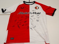 Voetbalshirt feyenoord castore, rood/wit, gesigneerd, m - afbeelding 1 van  2