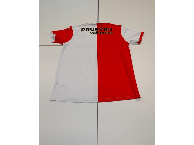 Voetbalshirt feyenoord castore, rood/wit, gesigneerd, s - afbeelding 2 van  3